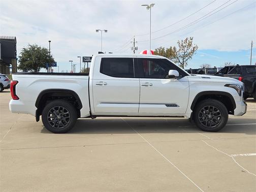 2026 Toyota Tundra Hybrid Platinum