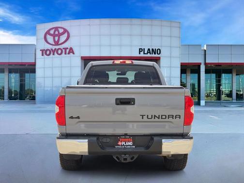 2018 Toyota Tundra SR5