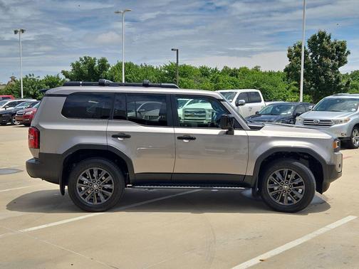 Meteor Shower 2025 Toyota Land Cruiser Base