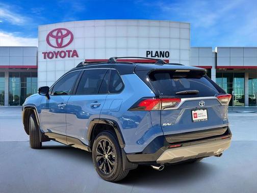 2024 Toyota RAV4 Hybrid SE