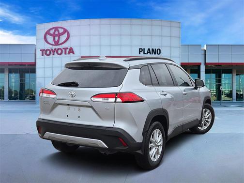 2023 Toyota Corolla Cross LE