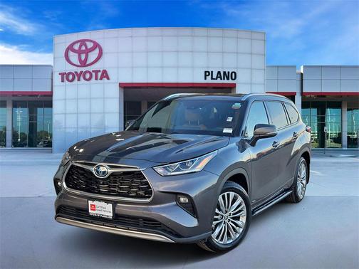 2022 Toyota Highlander Hybrid Platinum