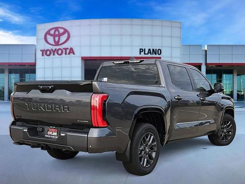 2025 Toyota Tundra Hybrid Platinum