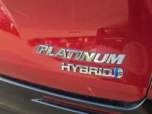 2024 Toyota Sienna Platinum 7 Passenger