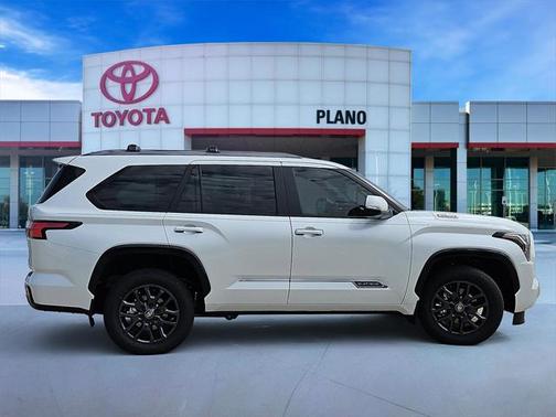 2025 Toyota Sequoia Platinum