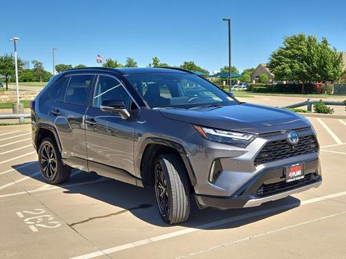 2023 Toyota RAV4 Hybrid SE