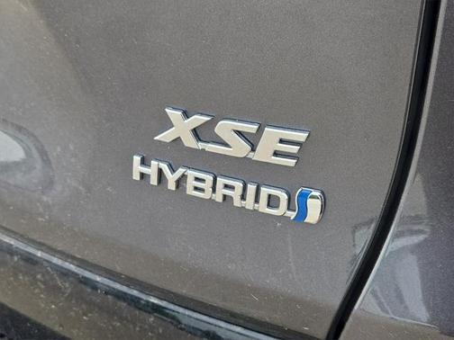 2023 Toyota RAV4 Hybrid SE