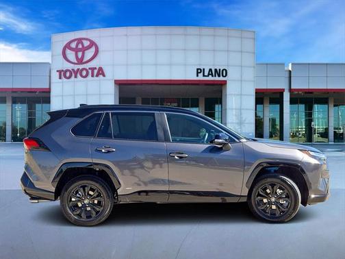 2023 Toyota RAV4 Hybrid SE