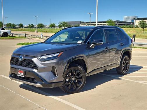 2023 Toyota RAV4 Hybrid SE