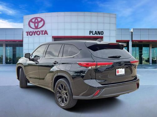 2022 Toyota Highlander L