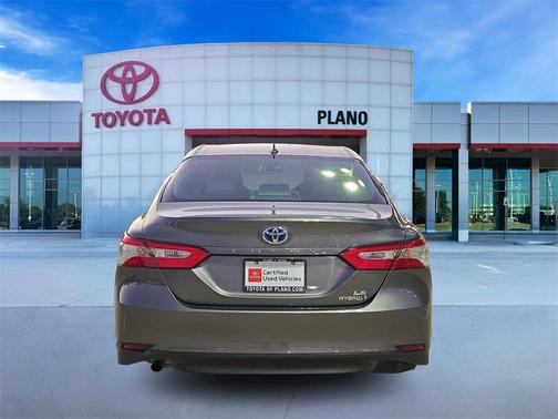 2019 Toyota Camry Hybrid LE
