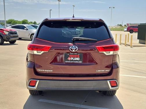 2018 Toyota Highlander Limited Platinum