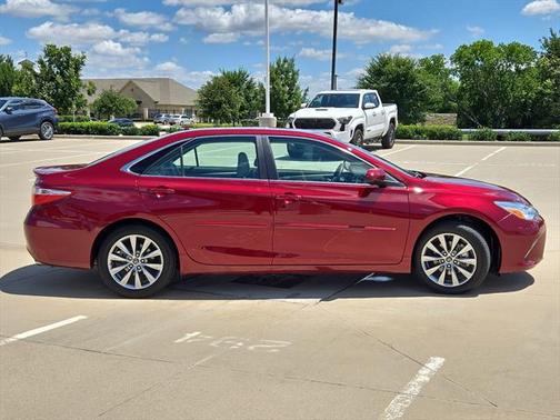 2016 Toyota Camry XLE