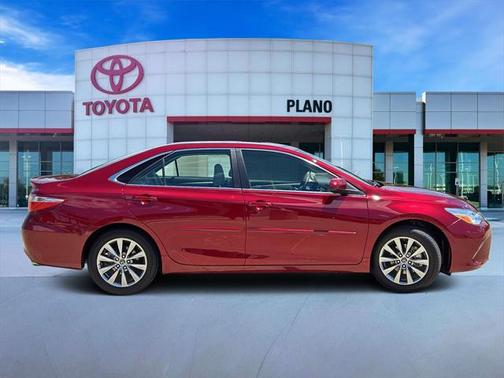 2016 Toyota Camry XLE