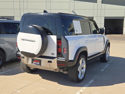 2022 Land Rover Defender 110 S