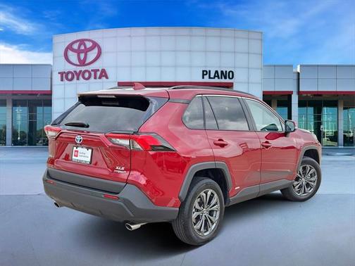 2024 Toyota RAV4 Hybrid XLE Premium