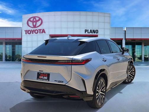 Iridium 2026 Lexus RZ 450e Luxury