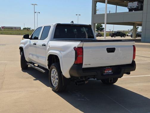Ice Cap 2024 Toyota Tacoma SR