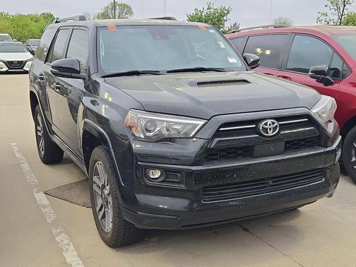 Midnight Black Metallic 2022 Toyota 4Runner TRD Sport