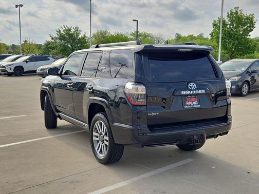 Midnight Black Metallic 2022 Toyota 4Runner TRD Sport