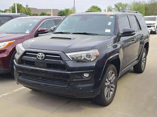 Midnight Black Metallic 2022 Toyota 4Runner TRD Sport