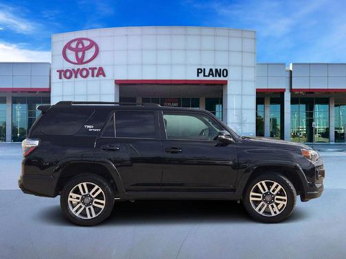 Midnight Black Metallic 2022 Toyota 4Runner TRD Sport