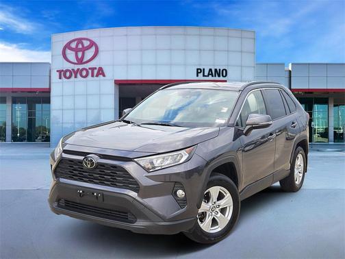 2020 Toyota RAV4 XLE