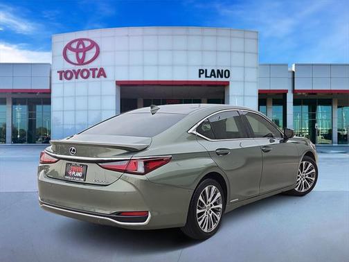 2019 Lexus ES 300h Base