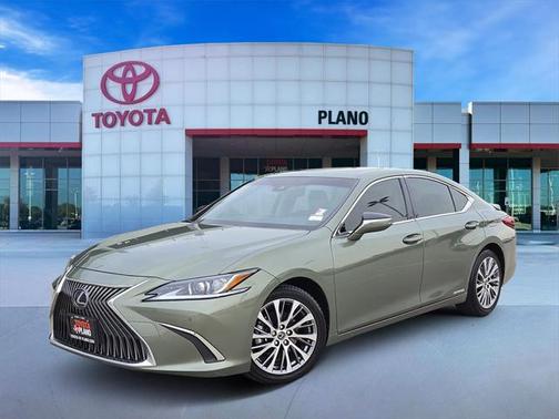 2019 Lexus ES 300h Base