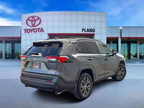 2024 Toyota RAV4 Hybrid XLE Premium
