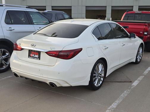 Pure White 2021 INFINITI Q50 3.0t LUXE