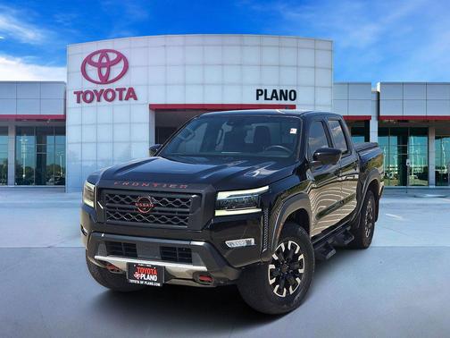 Super Black 2022 Nissan Frontier PRO-4X