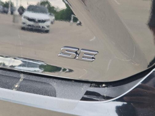 Black 2025 Toyota Camry SE