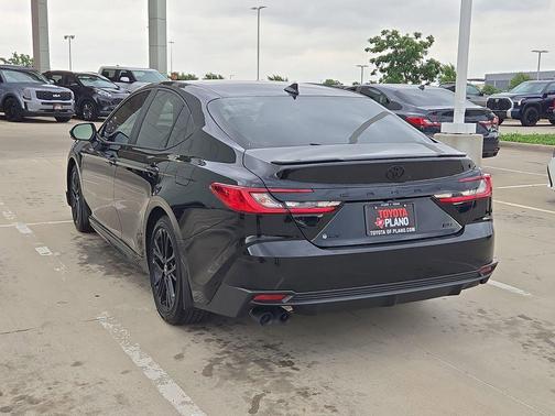 Black 2025 Toyota Camry SE