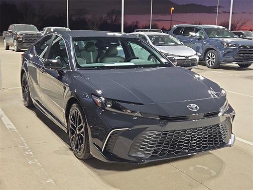 Underground 2026 Toyota Camry SE