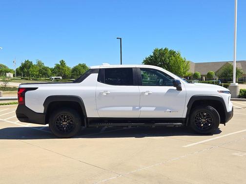 Summit White 2024 Chevrolet Silverado EV Work Truck
