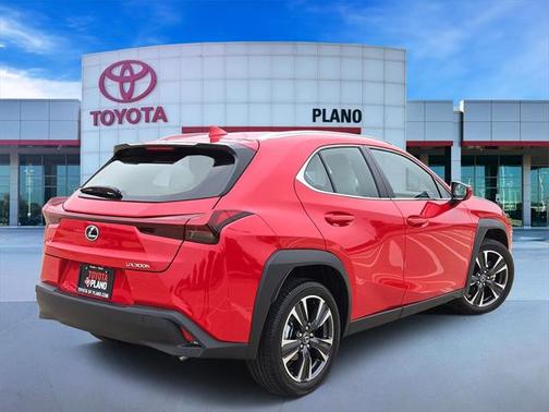 2025 Lexus UX 300h Base