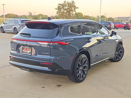 2025 Toyota Crown Signia Limited