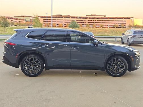 2025 Toyota Crown Signia Limited