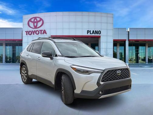 2025 Toyota Corolla Cross XLE
