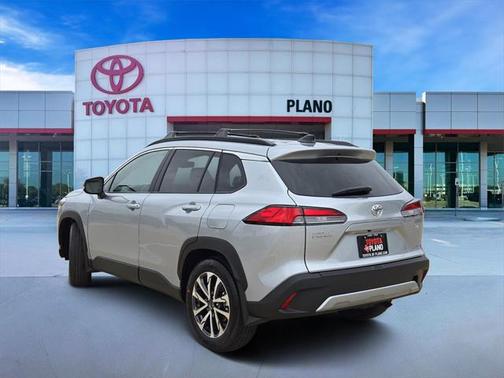 2025 Toyota Corolla Cross XLE