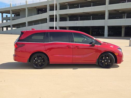 Radiant Red Metallic II 2023 Honda Odyssey Sport