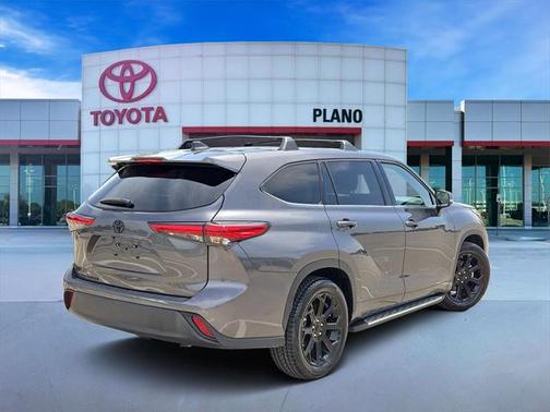 2022 Toyota Highlander L