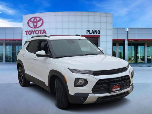 Summit White 2021 Chevrolet Trailblazer LT