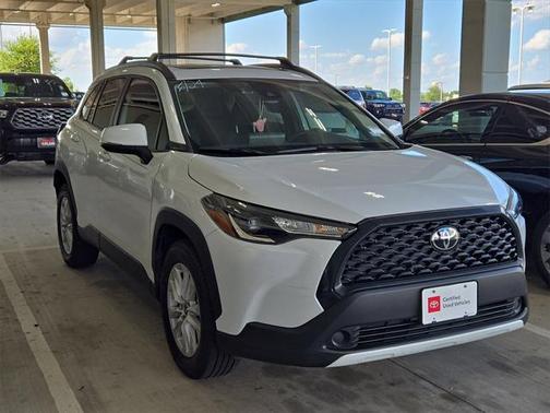 2022 Toyota Corolla Cross LE