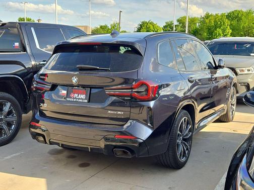 Carbon Black Metallic 2024 BMW X3 xDrive30i