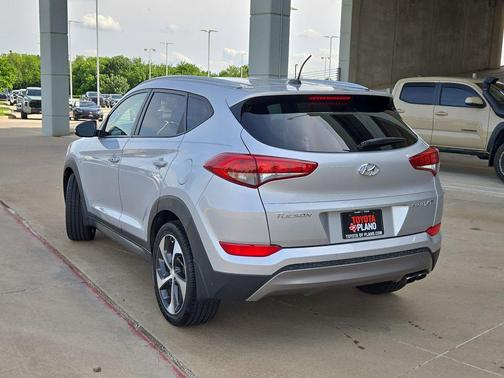 Molten Silver 2016 Hyundai TUCSON Sport