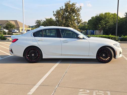 2020 BMW 330 330i