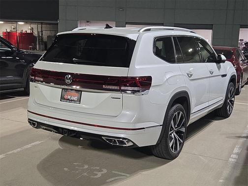 2025 Volkswagen Atlas 2.0T SEL Premium R-Line 4MOTION