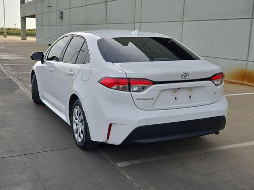 Ice 2024 Toyota Corolla LE